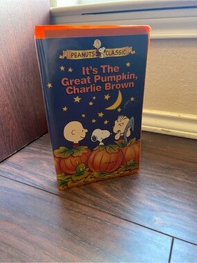 Vintage VHS Peanuts Classic "It's The Great Pumpkin, Charlie Brown"